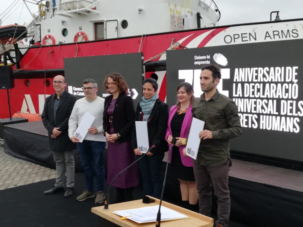 10a5a405 5ea0 4a51 87f0 cc6d0c2d93d7 1 2