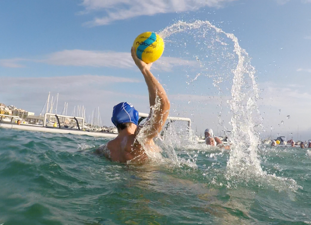 Edicio 2023 del torneig internacional Beach Water Polo CB joc a laigua 1