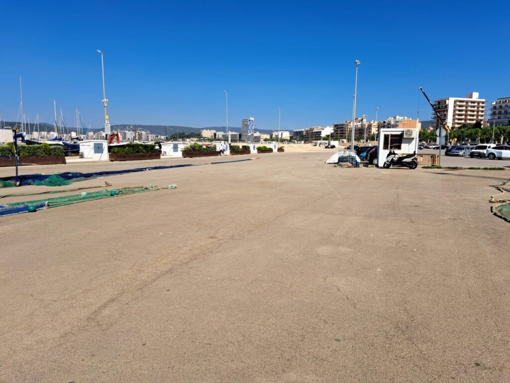 Palamós ampliarà amb 50 noves places l’aparcament situat davant la platja Gran, i habilitarà un nou espai d’estacionament gratuït al carrer Riera 6 78b54af3 9c27 4c1a 85a7 8773fc66dce1 1024x768 1