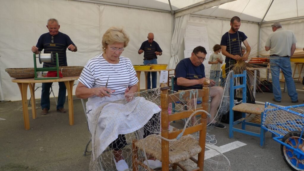 La Mostra de Destresa Marinera permet descobrir la diversitat de tècniques, estris i instruments que s’utilitzen per sortir a pescar 1 P1040309 scaled 1