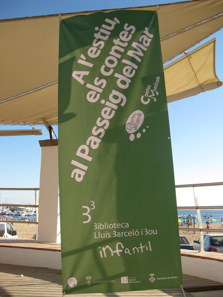 Contes al Passeig del Mar: El secret de l'esquirol i El gall, el sultà i el botó d'or 1 Contes Passeig